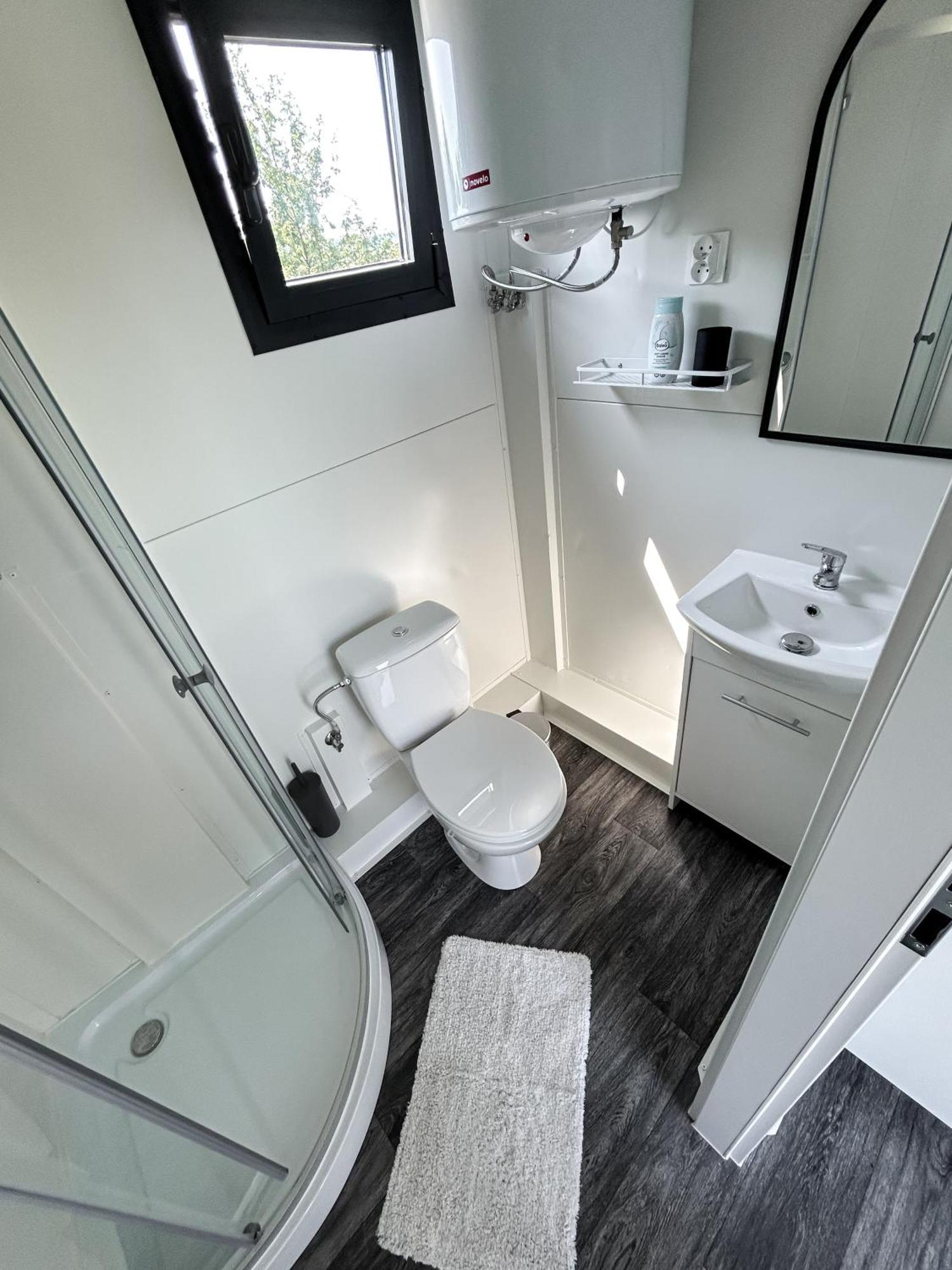 Appartamento Tiny House Mezi Sklepy Kobylí Esterno foto